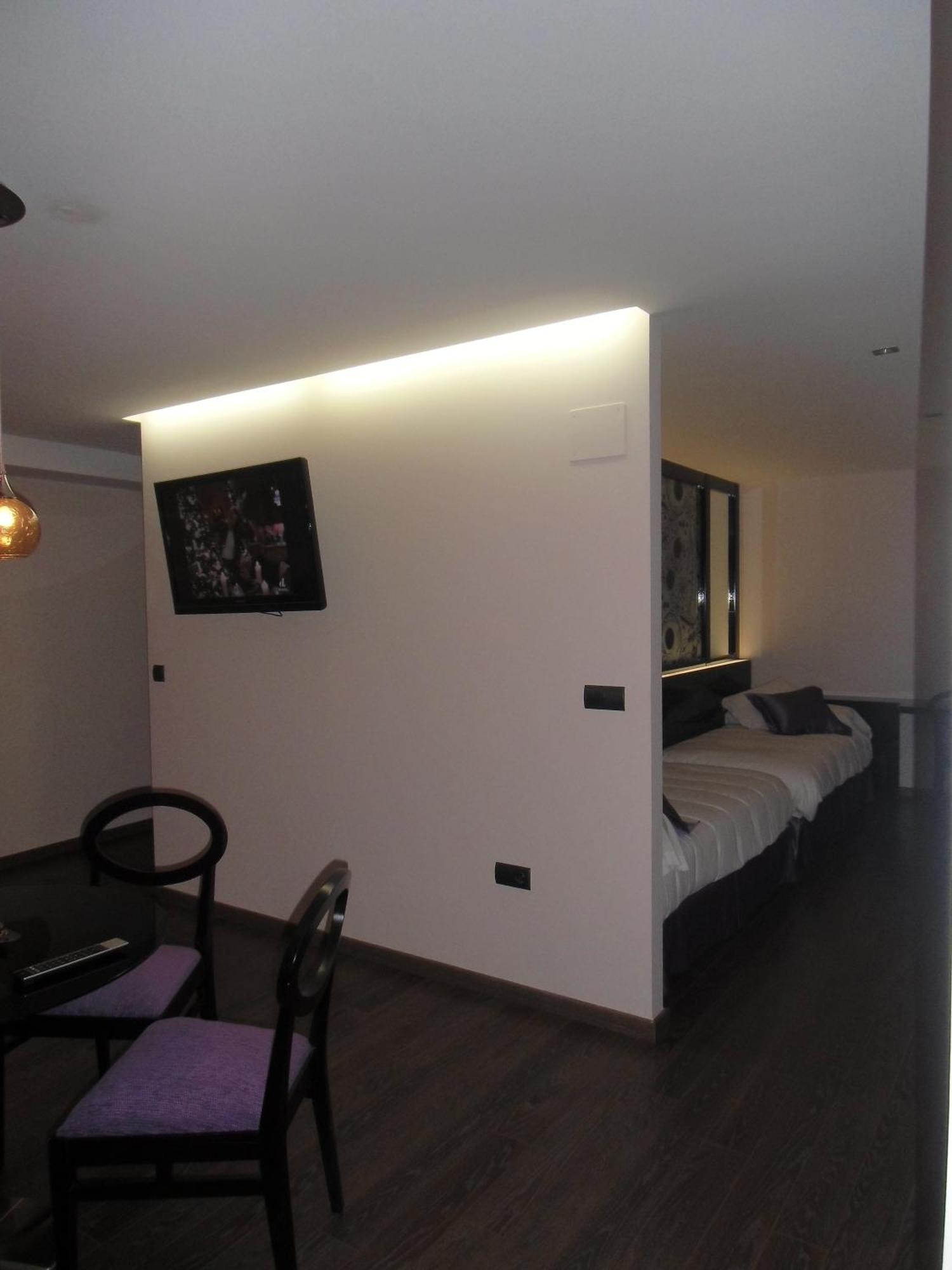 Area De Servicio Villamartin Villamartin de la Abadia Room photo